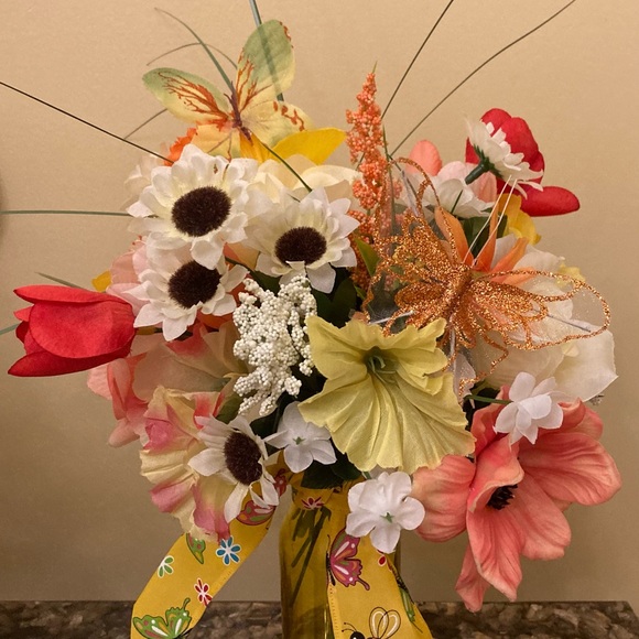 Spring Flower Arrangement. Yellow and Orange with cute Butterfly Accents - Picture 9 of 10